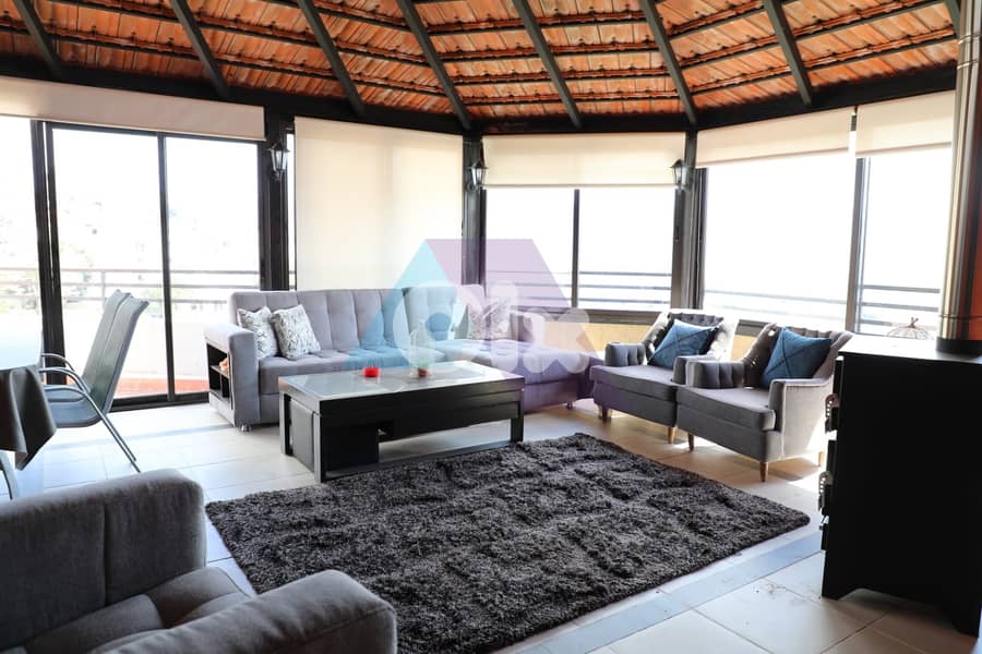 350m2 duplex apartment+terrace+open view 4sale in Baabdatشقة في بعبدات 0