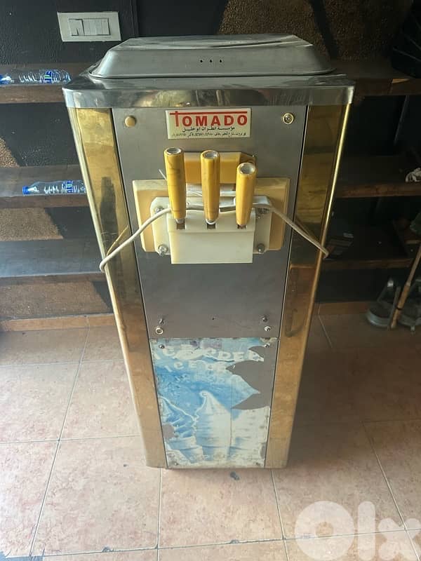 icecream and frisco machine 0