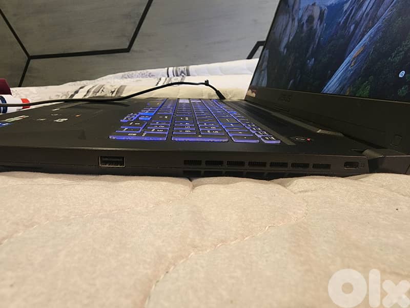 Asus Tuf F17 FX706H i5 11th gen Rtx 3050 2TB NVME 17.3" 144Hz Display 3