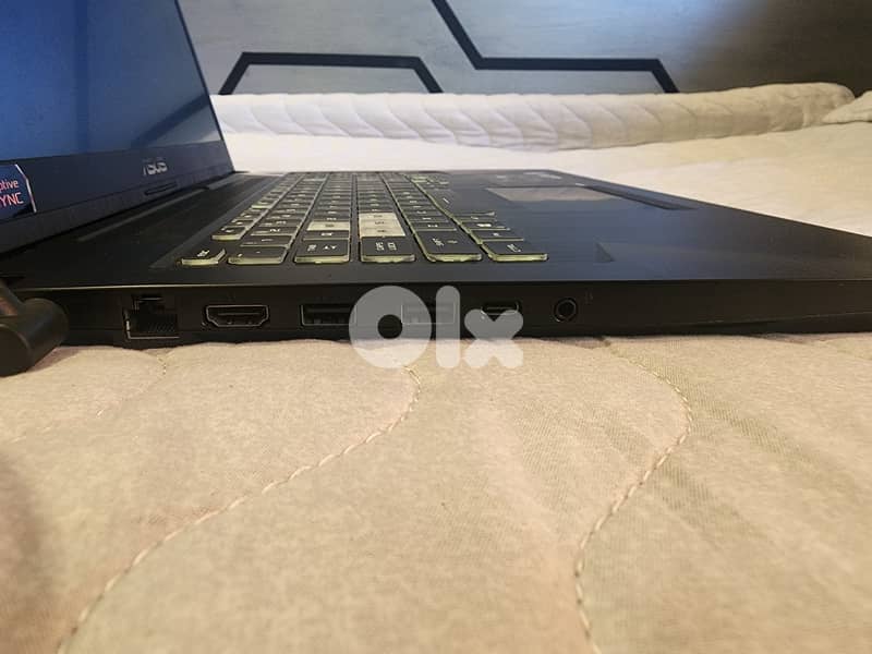 Asus Tuf F17 FX706H i5 11th gen Rtx 3050 2TB NVME 17.3" 144Hz Display 4
