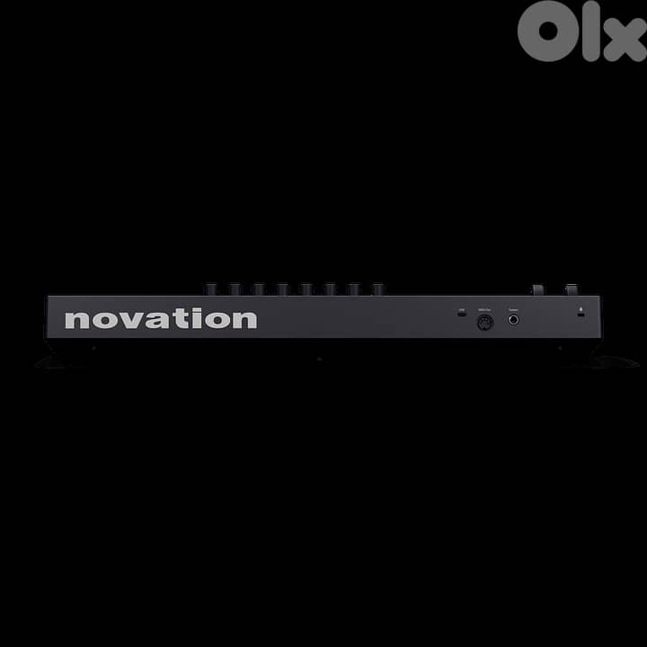Novation Launchkey 37 MK4 1