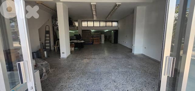 Showroom for sale in Dekweneh - صالة عرض للبيع في الدكوانة