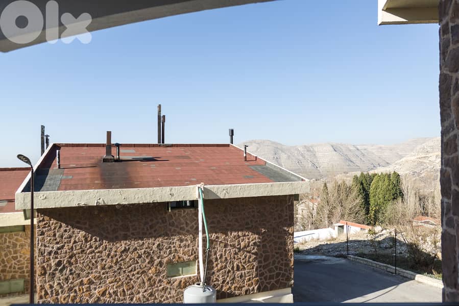 Cozy Chalet in Snowland Compound in Faraya 10