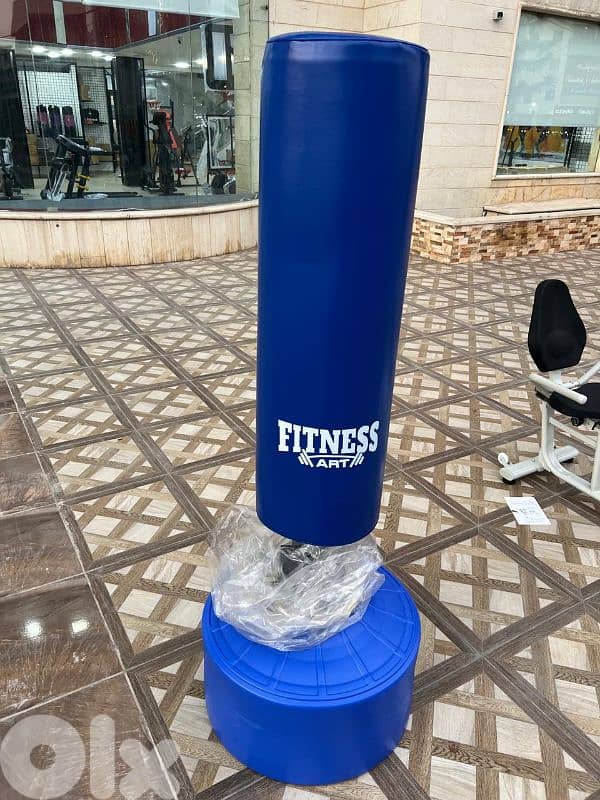 Boxing bag with stand 0