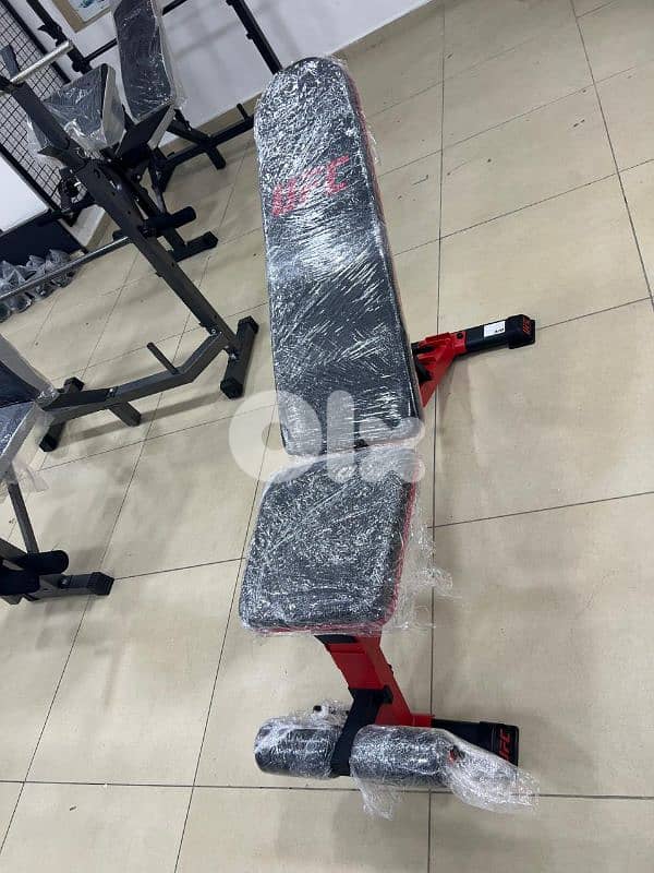 UFC Adjustable Deluxe Bench 0