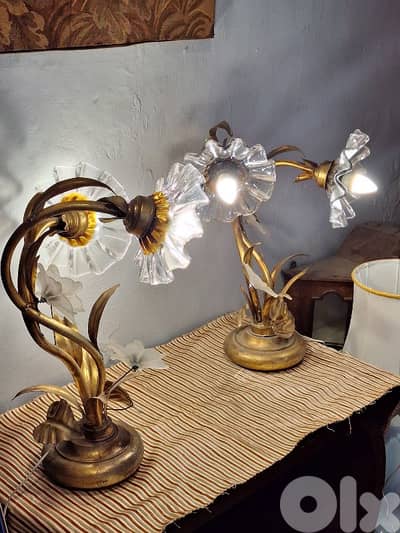 pair of italian flowershaped murano lamps