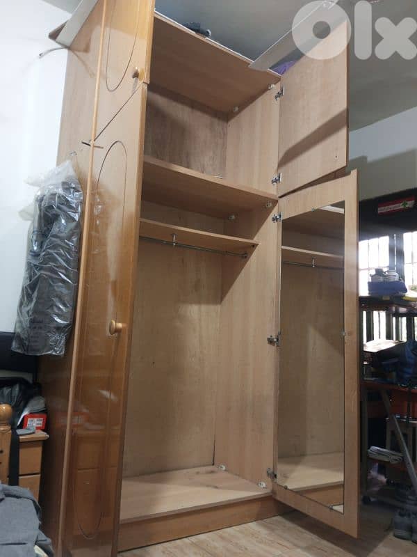 Closet for Bedroom خزانة لغرفة النوم 4