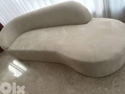 2 3 seaters sofa and 3 small sofas