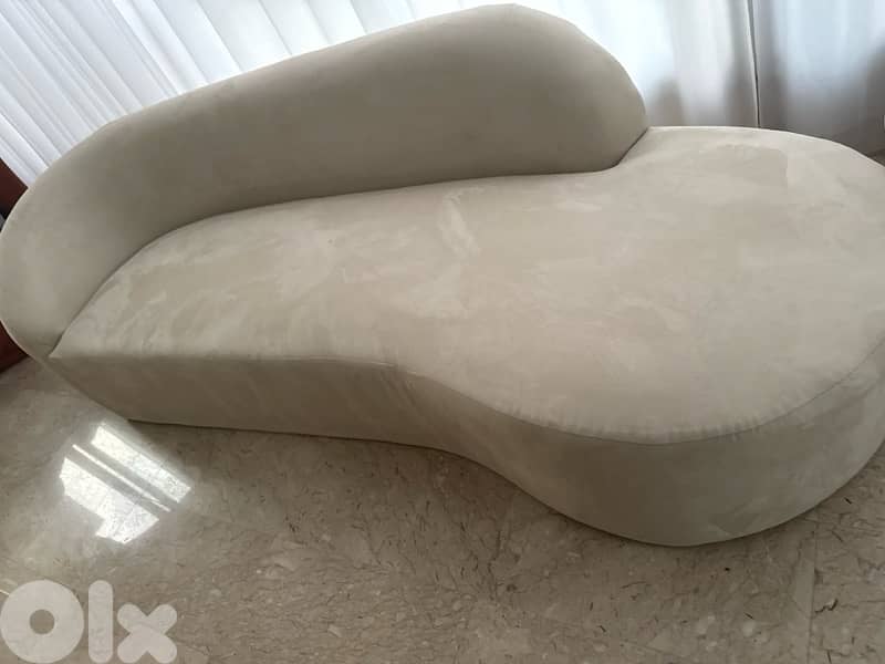 2 3 seaters sofa and 3 small sofas 0