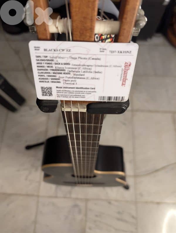 Alhambra Electro classical guitar 5