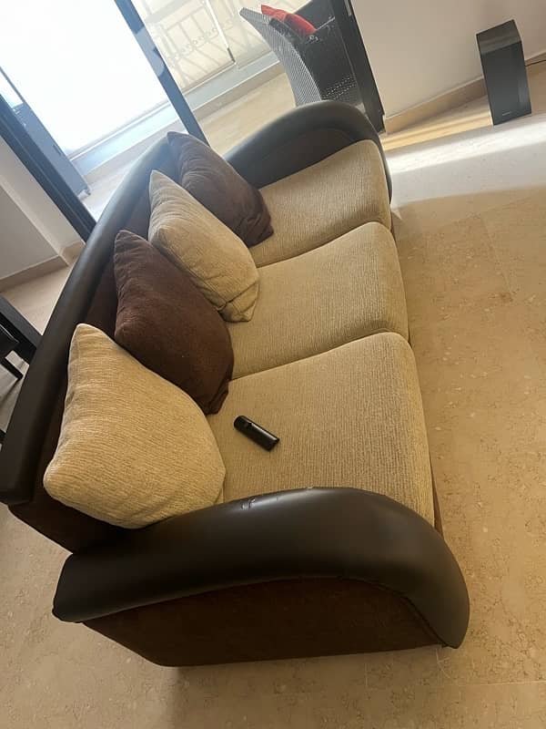 salon w sofra kemlin lal be3 ma3 ba3ed 0