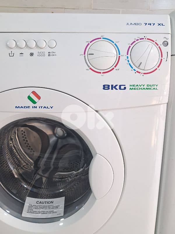 عرض على 3 قطع اساسيه. بحاله الجديد. بسعر 600 $ فقط 5