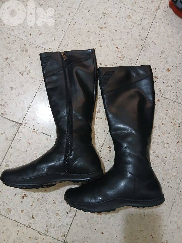 woman leather boots 0
