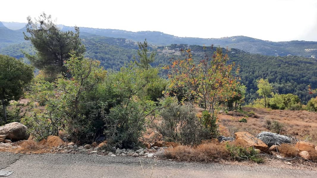 Land for sale in Ouyoun أرض للبيع بالعيون 0