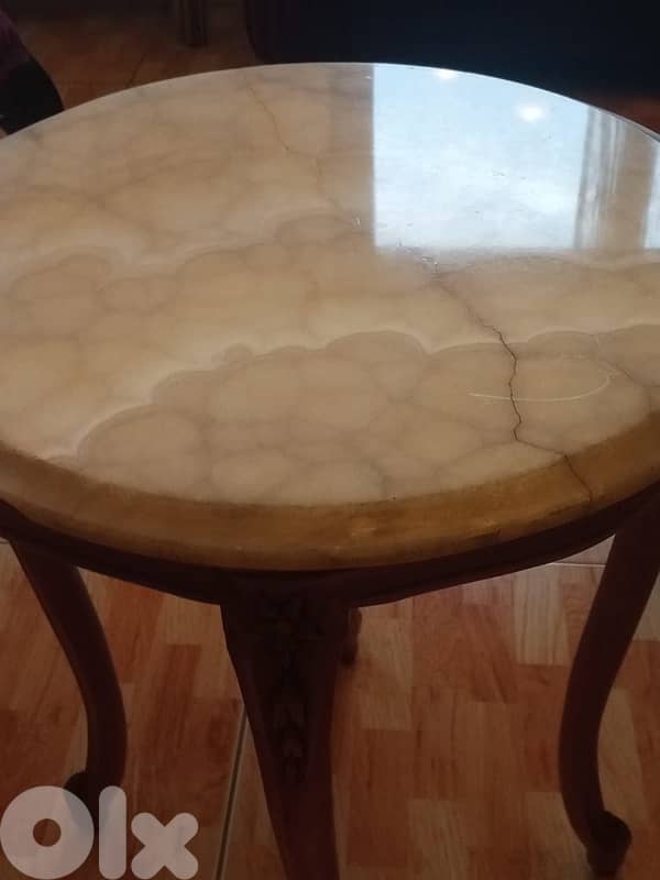 طاولة رخام 2