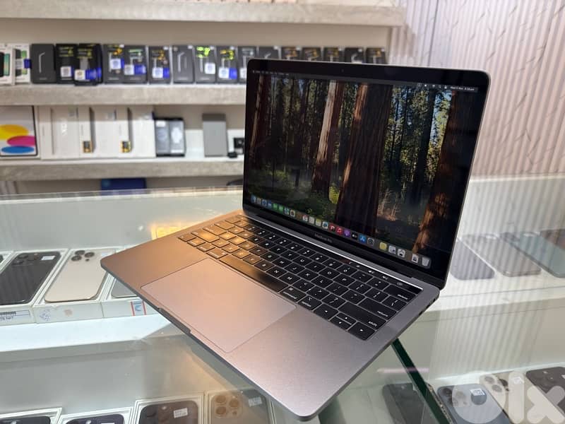 MacBook Pro (13-inch, 2019) 1