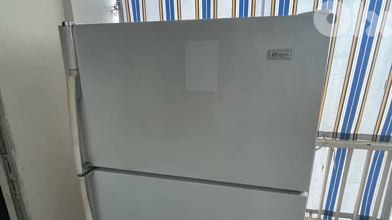 Refrigerator 24 feets 2