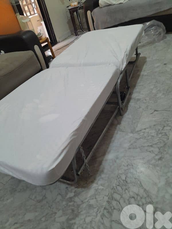 modern folded bed white 0