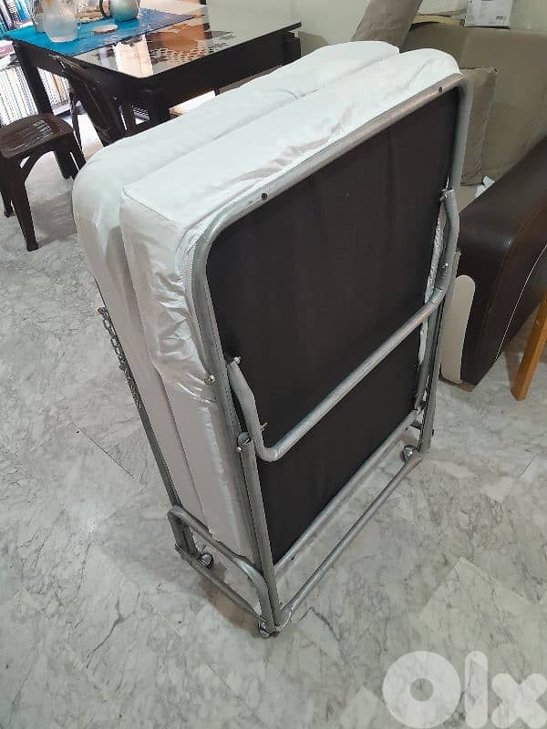 modern folded bed white 4