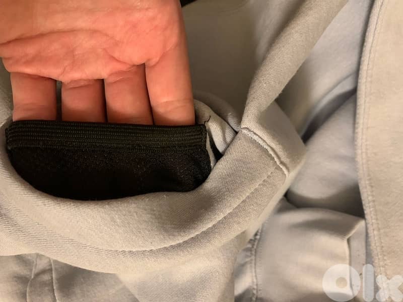 PULL and BEAR hoodie 1