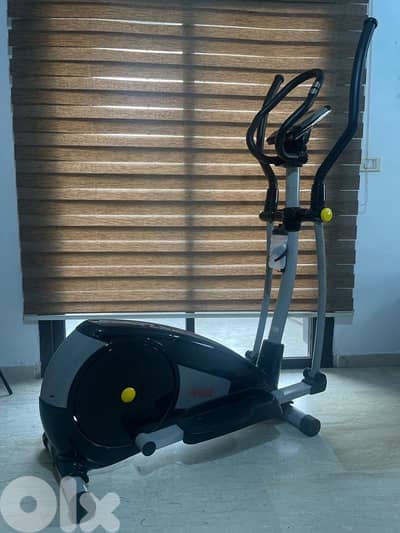 Heavy duty electric Elliptical