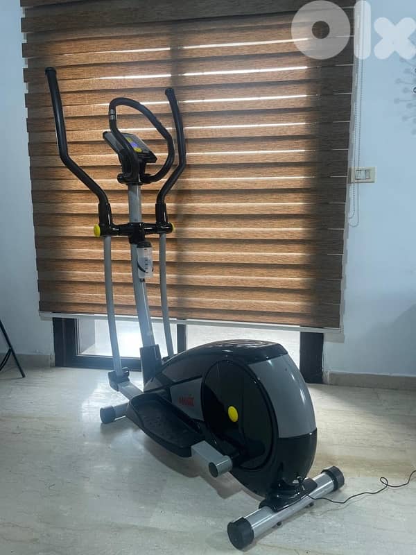 Heavy duty electric Elliptical 4
