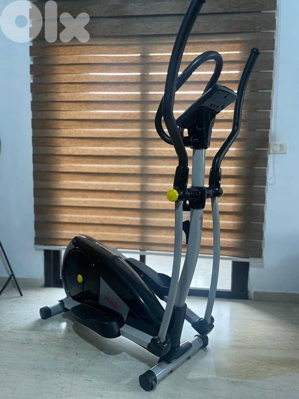 Heavy duty electric Elliptical 6