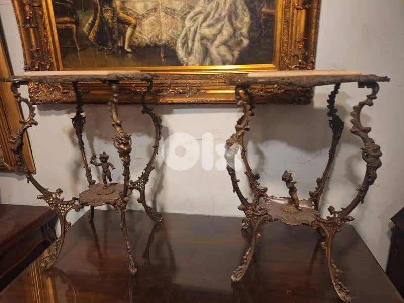 طقم طاولات برونز اسباني وجه رخام اونكس رائع جدا مميز انتيك 0