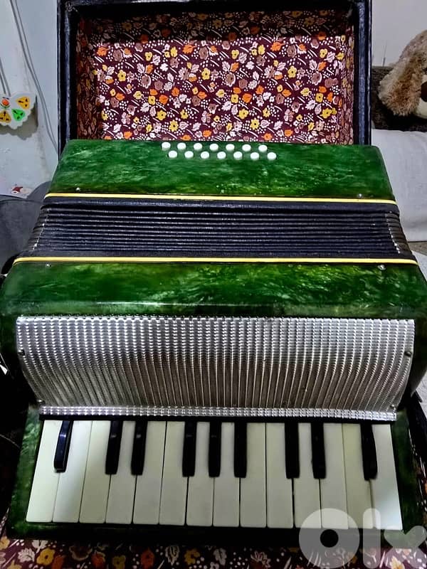 accordion 0