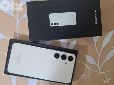 S24 plus (256/12) Barely used