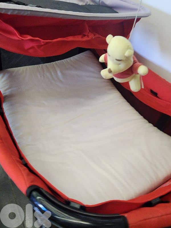 Baby crib portable brand Goodbaby not used as new 2