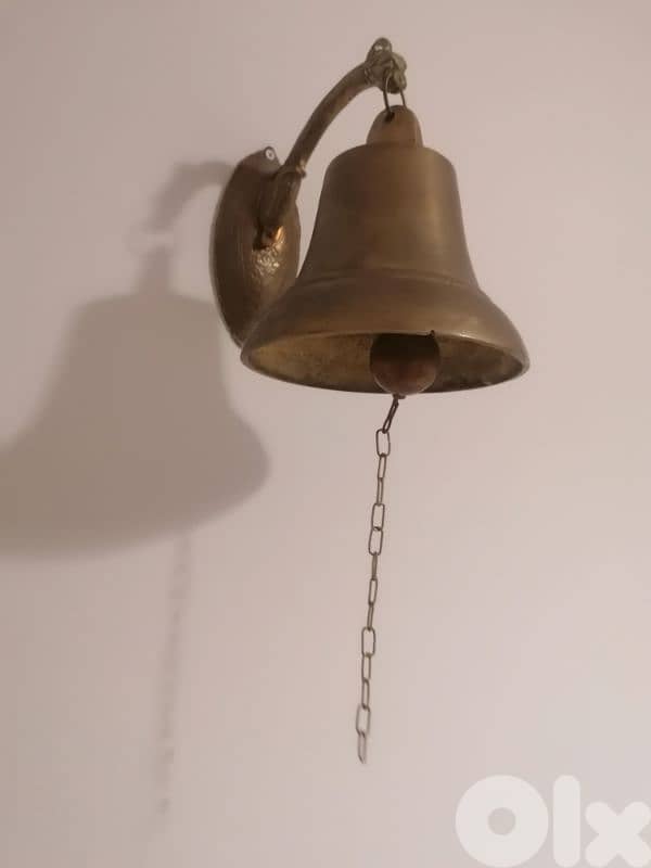 جرس نحاس اصلي مع ستاند 2