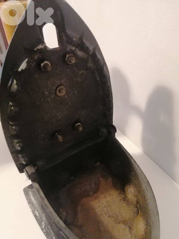 مكواية عالفحم عدد ٢ كباررر 4