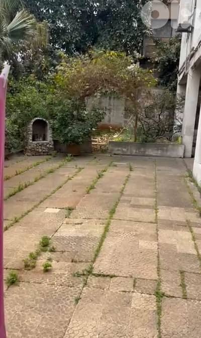 Apartment with Terrace 266 Sqm for sale in Hazmieh شقة في الحازمية