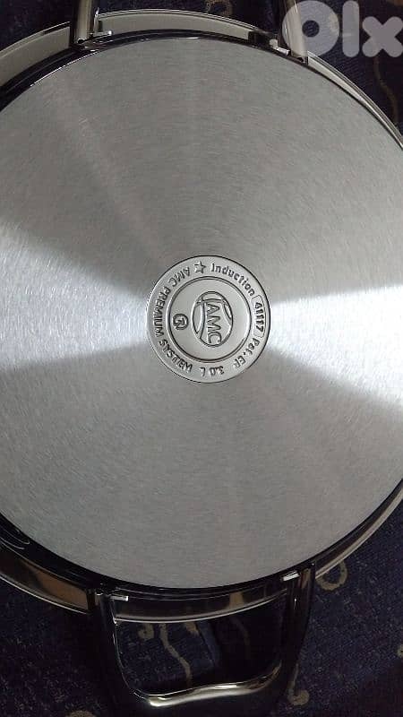 hot pan amc 28cm new for sale plus softiera 24cm also new 3