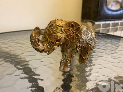 elephant figurine