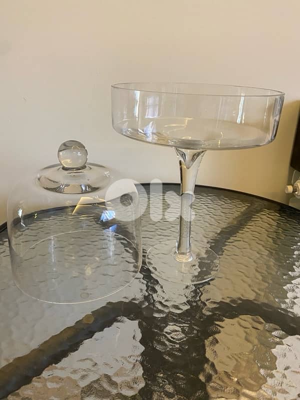 glass pedestal cake 0