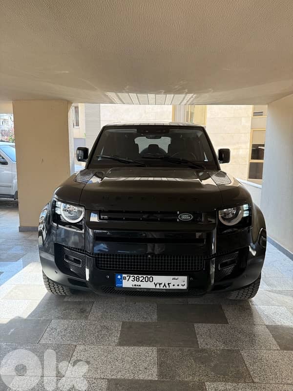 Land Rover Defender 2020 110 SE P300 0