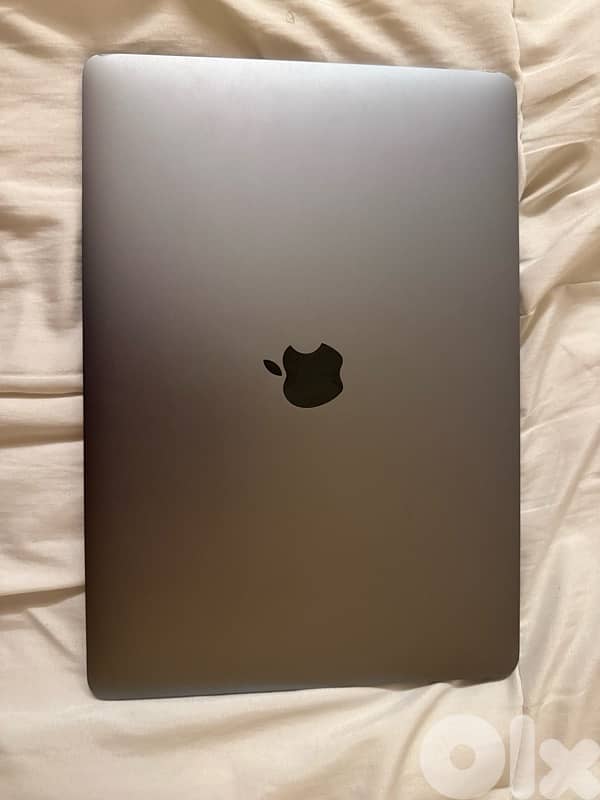 Apple MacBook Air M1 256 gb 4