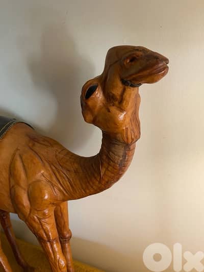 camel figurine