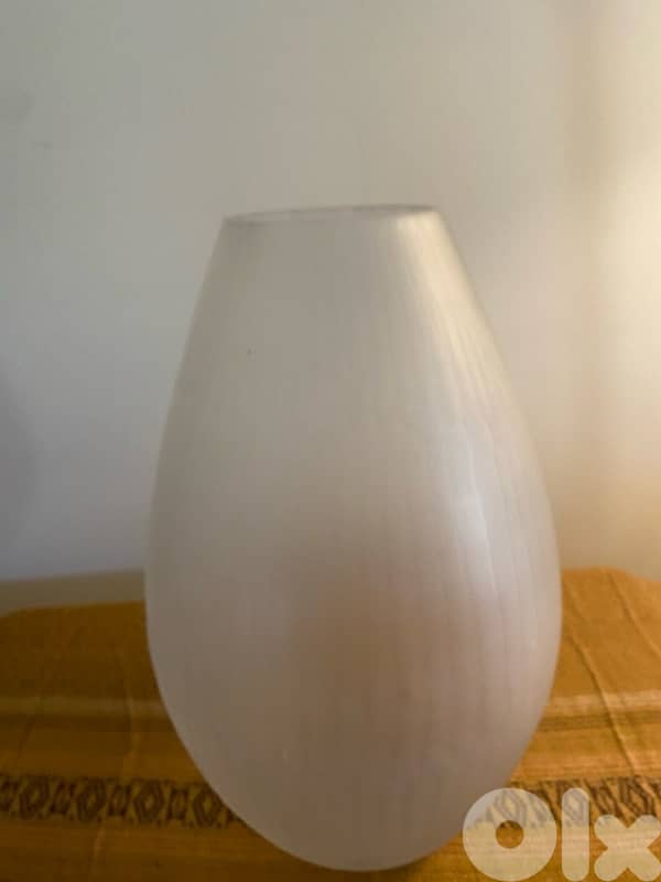 glass vase 3