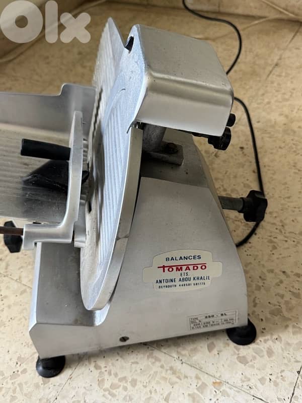 ماكنة  قص قشقوان و مرتديلا ايطالية 0