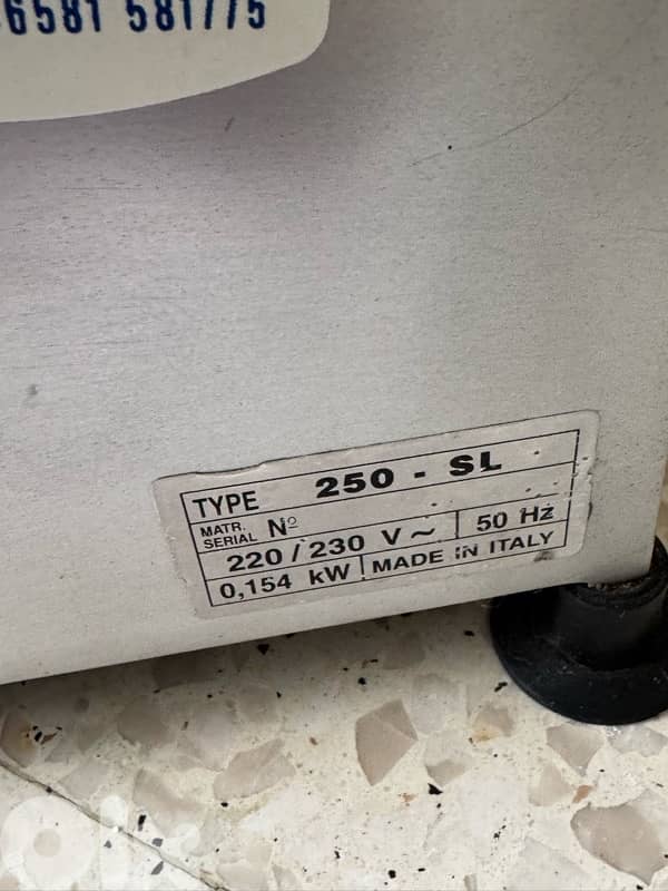 ماكنة  قص قشقوان و مرتديلا ايطالية 2