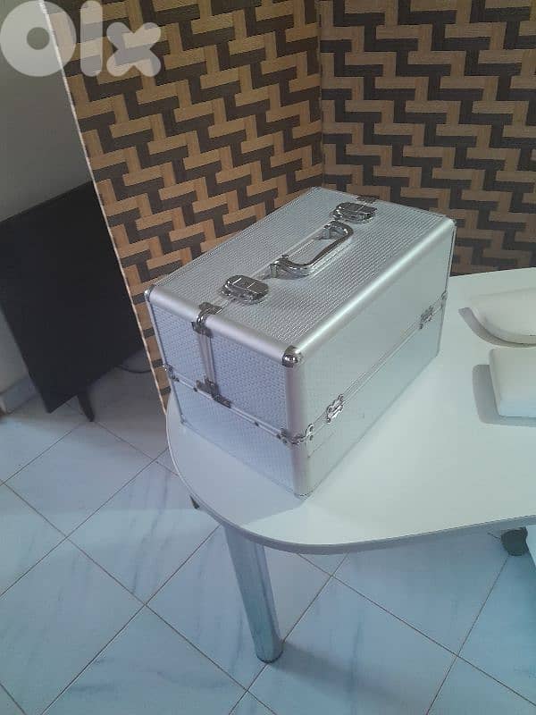 تجهيز صالة تجميل 11