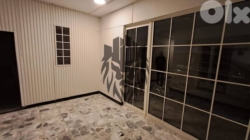 GOOD DEAL ! APT IN ACHRAFIEH PRIME (150SQ) 3 BEDROOMS , (AC-1128) 0