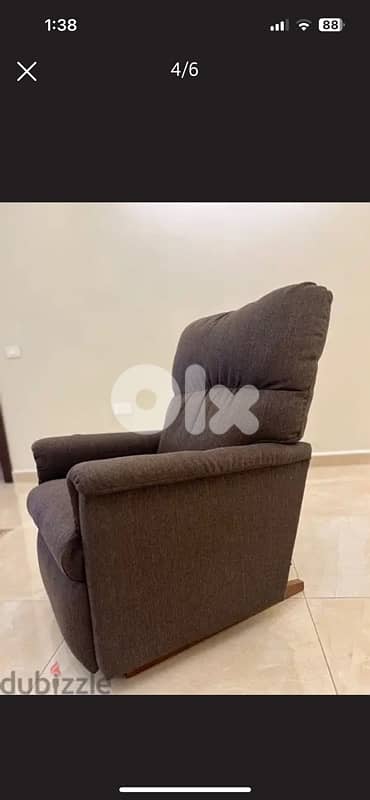 La-Z-Boy brand recliner 5