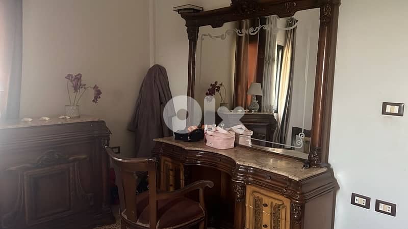 غرفة نوم ملوكية 0