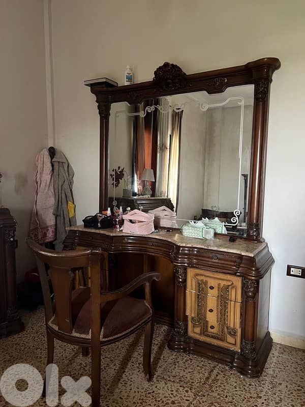 غرفة نوم ملوكية 1