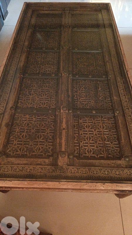antique table and chair and mirrors 3