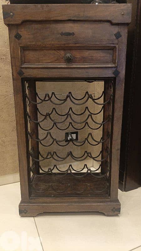 antique table and chair and mirrors 7